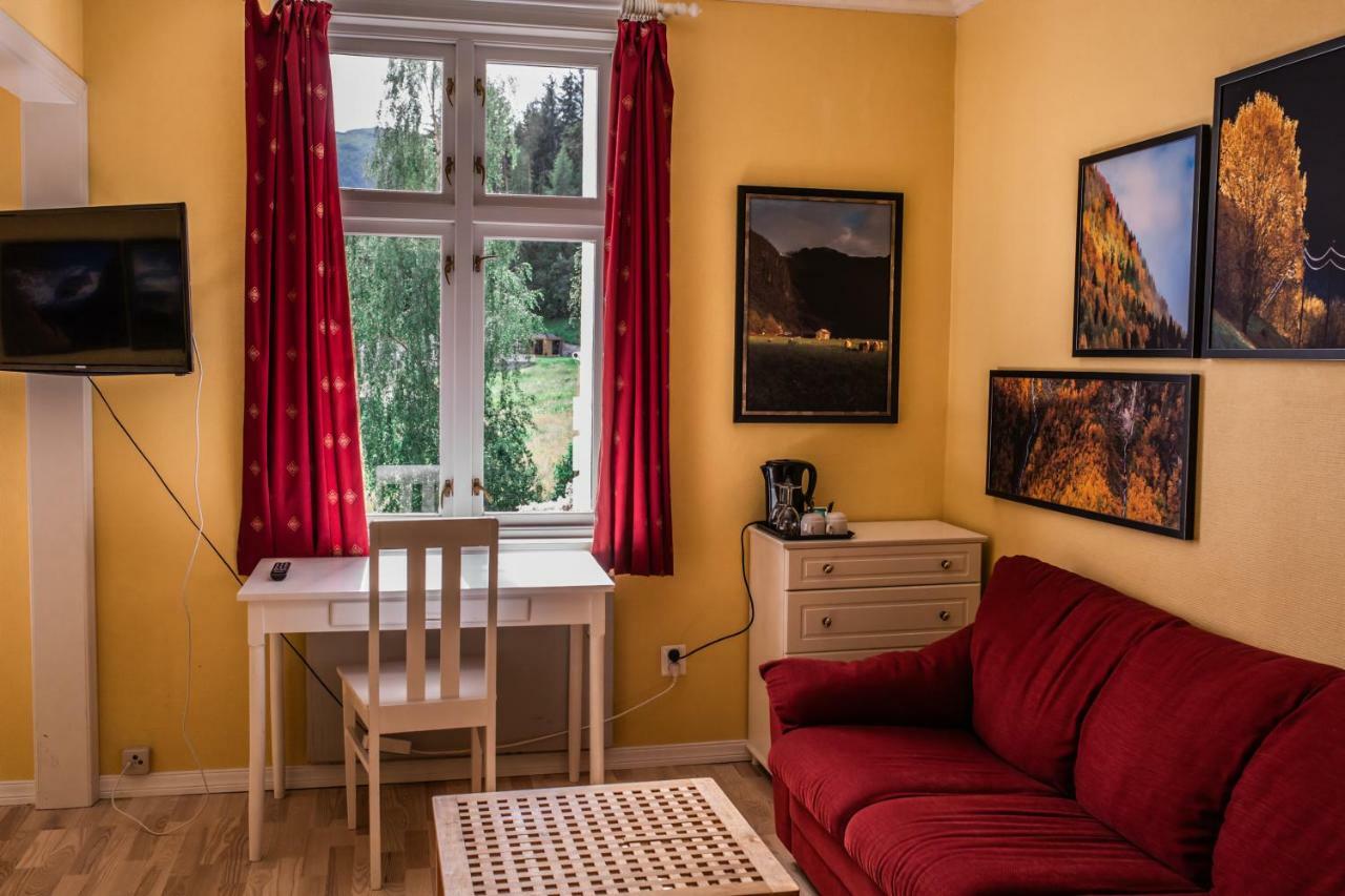 Kringsja Hotel バレストランド エクステリア 写真